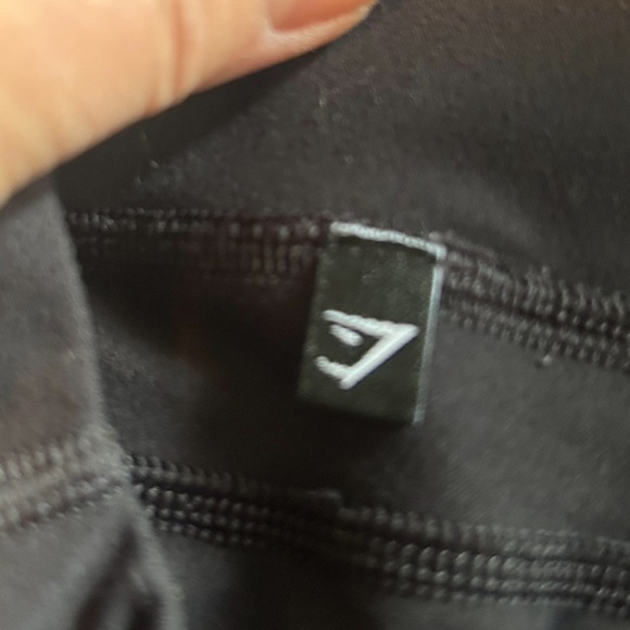 Gymshark Black Athletic Shorts Moisture-Wicking Mid-Thigh - Picture 8 of 9